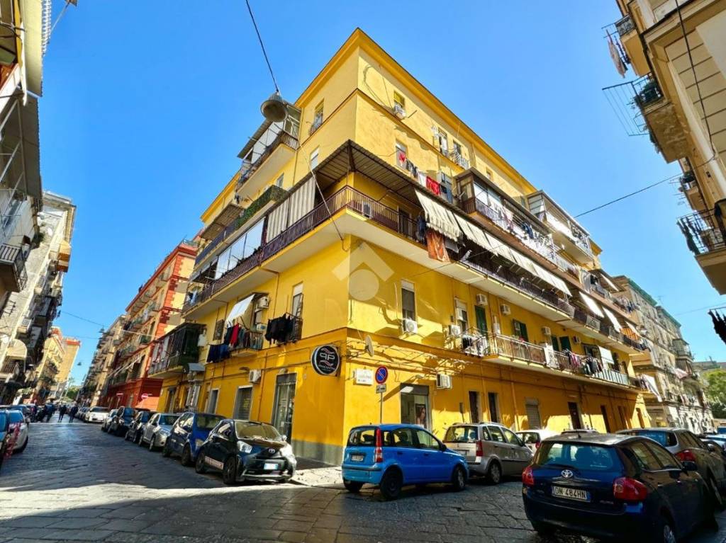 Appartamento in vendita a Napoli via Eleonora Pimentel, 16