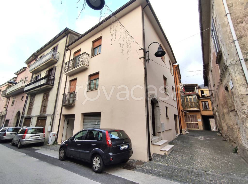 Casa Indipendente in vendita a Chiusano di San Domenico via Guglielmo Marconi
