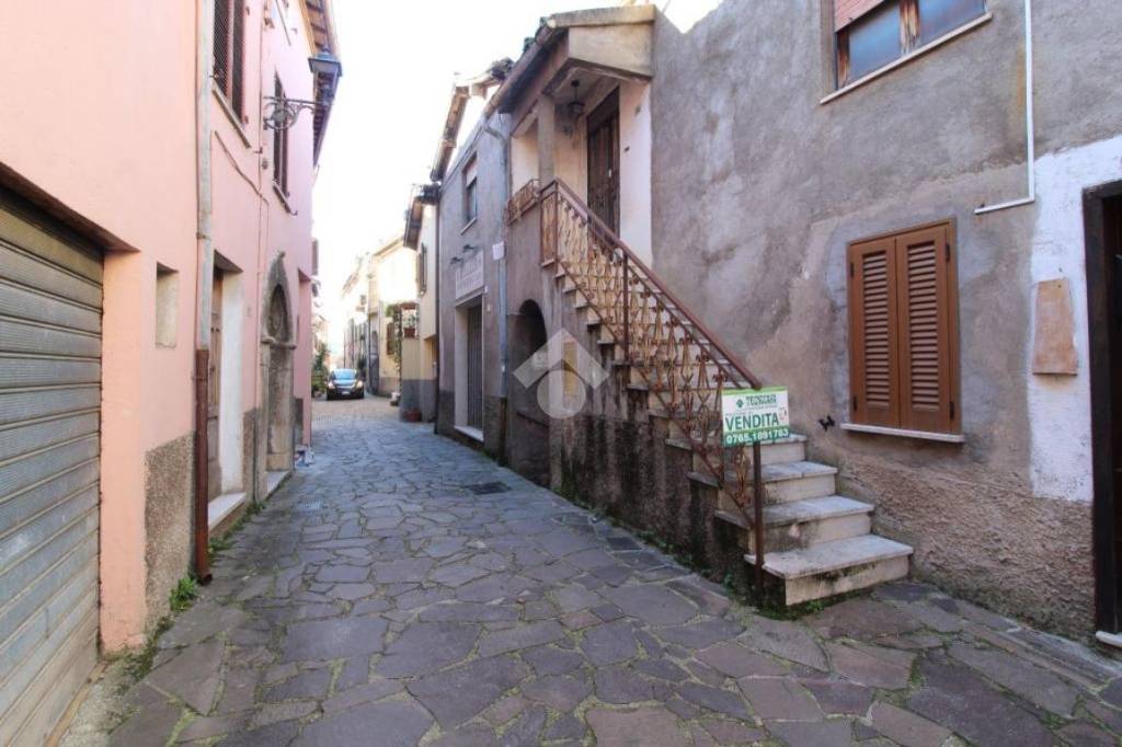 Appartamento in vendita a Montenero Sabino via roma, 36