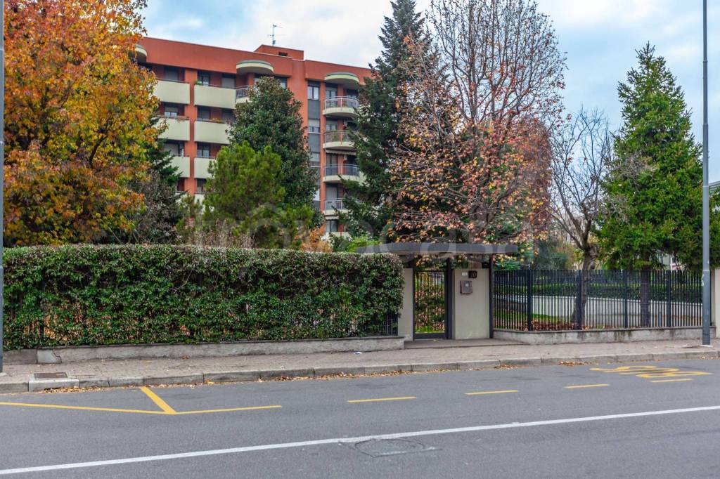 Appartamento in vendita a Milano via Vittorio De Sica, 10