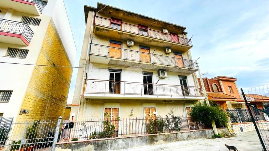 Appartamento in vendita a Palermo via Andrea Scognamillo, 6