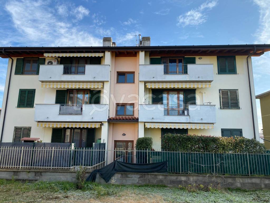 Appartamento in vendita a Dalmine via Alessandro Manzoni, 55