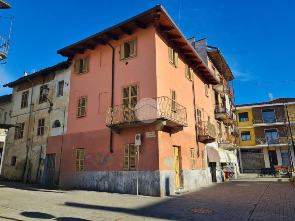 Appartamento in vendita a Montanaro via Nicolò Passera, 2