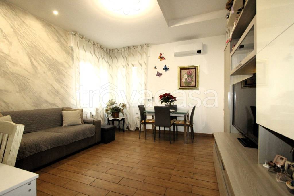 Appartamento in vendita a Cinisello Balsamo via 25 Aprile, 235