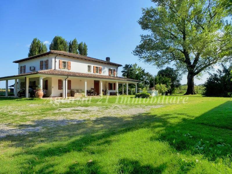 Casa Indipendente in vendita a Poggio Renatico via Fratelli Cervi, 103