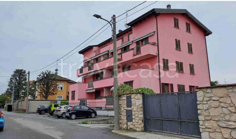 Appartamento all'asta a Cerro Maggiore via Edmondo De Amicis, 1/a