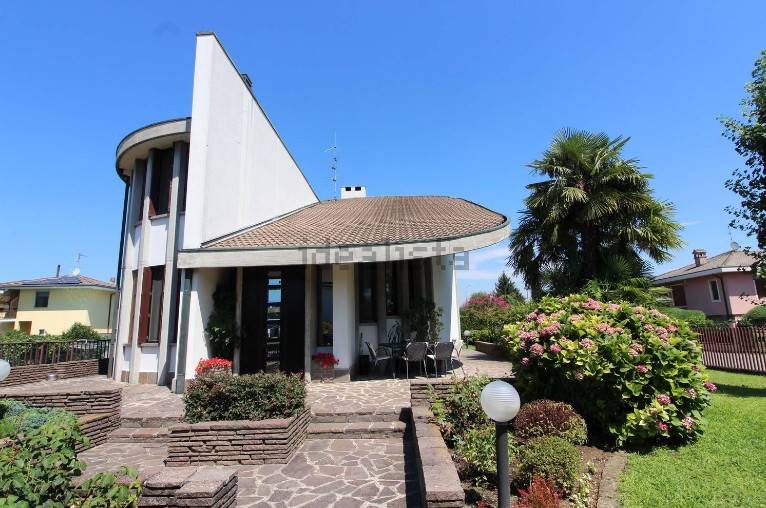 Villa in vendita a Monte Cremasco via Cappellazzi