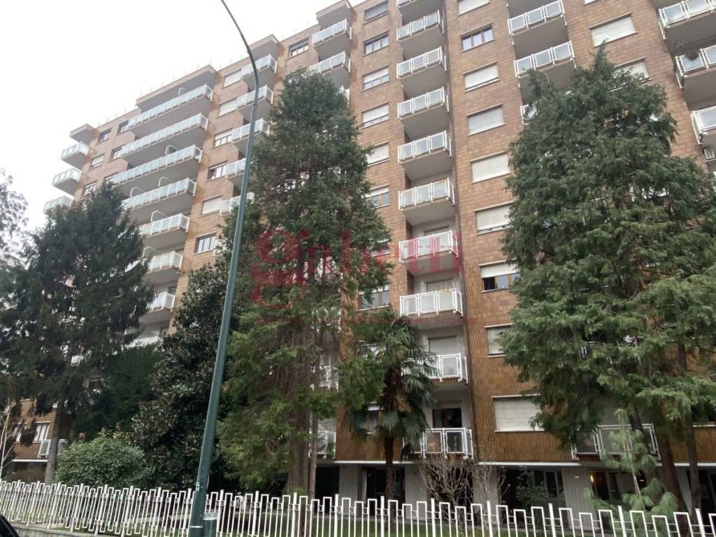 Appartamento in vendita a Torino via castelgomberto , 36
