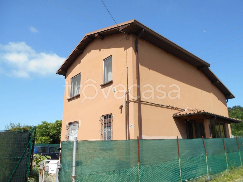 Villa in vendita a Carugo via Piave