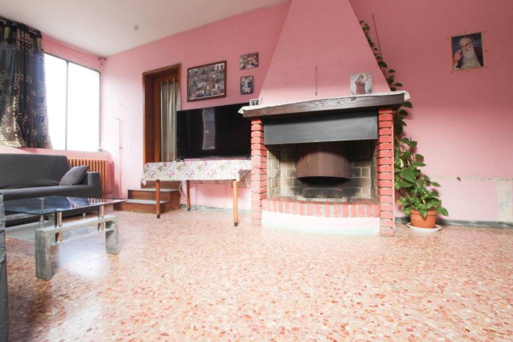 Appartamento in vendita a Calcinato via Giuseppe Garibaldi, 57