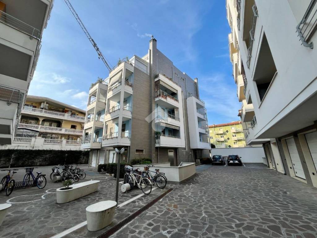 Appartamento in vendita a Pescara via Silvio Spaventa, 16