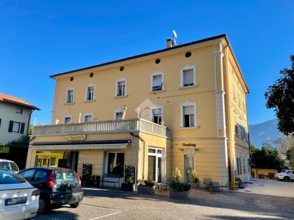 Appartamento in vendita a Riva del Garda viale dei Tigli, 38
