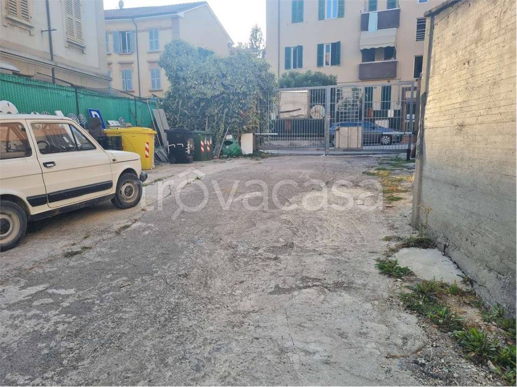 immagine annuncio 11 di 12