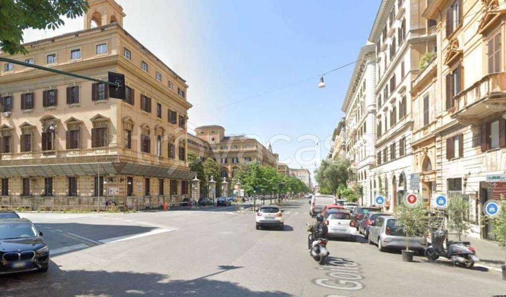 Loft in vendita a Roma via palestro ,