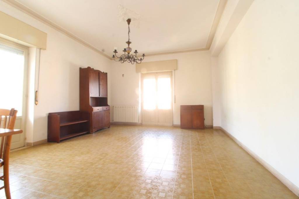Appartamento in vendita a Reggio di Calabria via del Gelsomino, 22