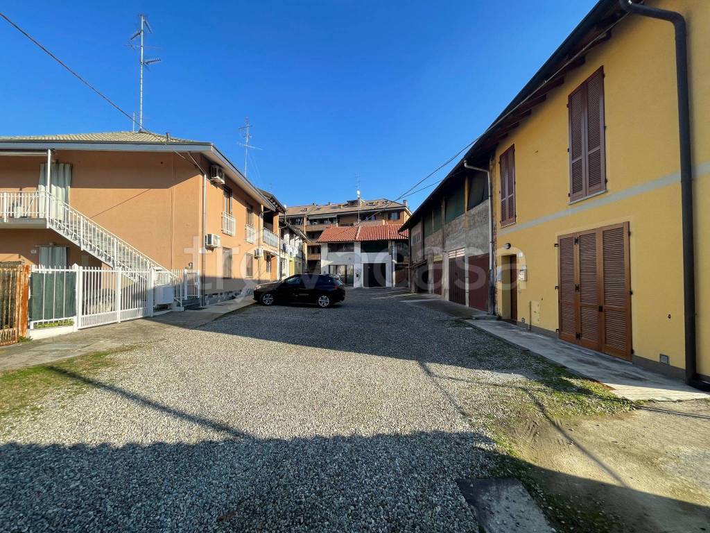 Appartamento in vendita ad Arese via Cascina San Pietro, 4