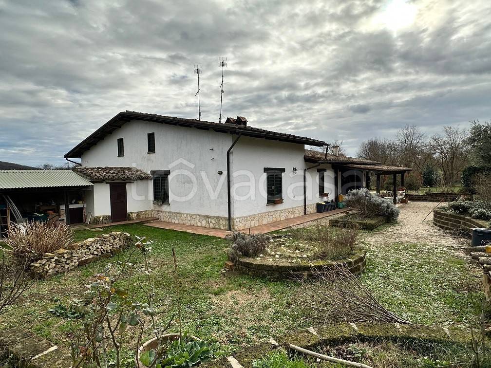 Villa Bifamiliare in vendita a Trevignano Romano località La Calandrina