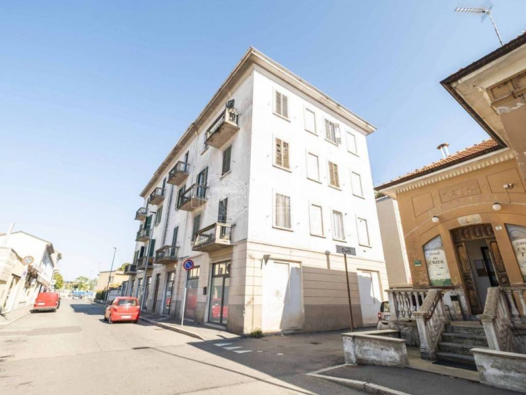 Appartamento in vendita a Novara via Nino Oxilia