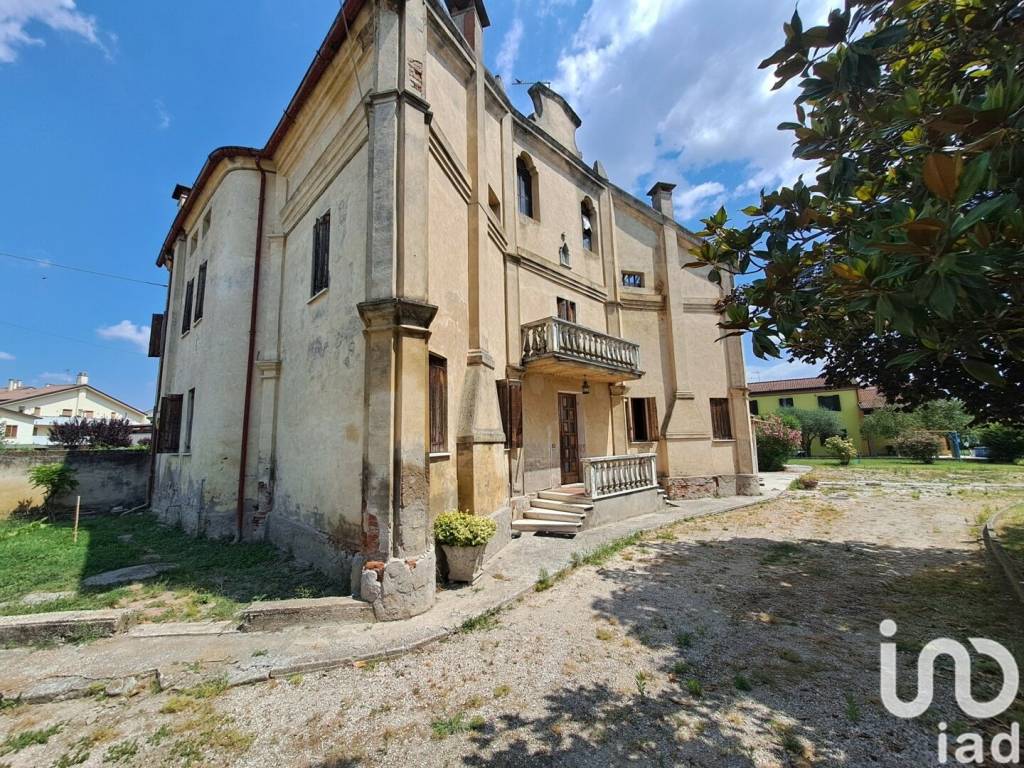 Villa in vendita a Rovigo via dei mille