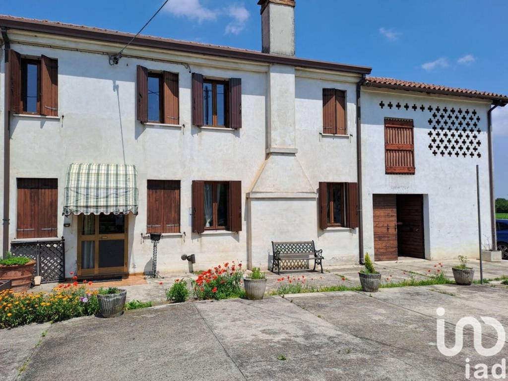 Villa a Schiera in vendita ad Arquà Polesine via valmolin di mezzo