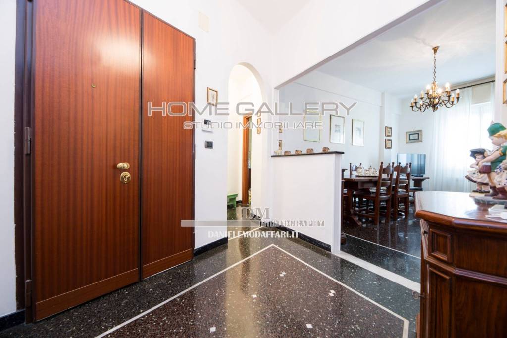 Appartamento in vendita a Genova via Pierino Negrotto Cambiaso, 4