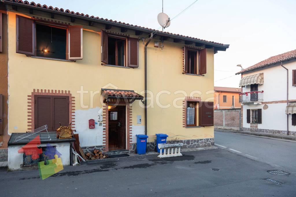 Villa in vendita a Vellezzo Bellini via Roma, 21
