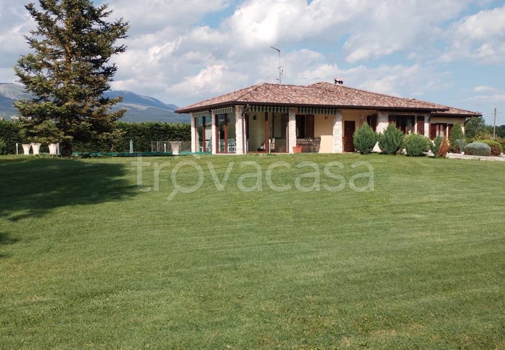 Villa in vendita a Fossa via Ponticello