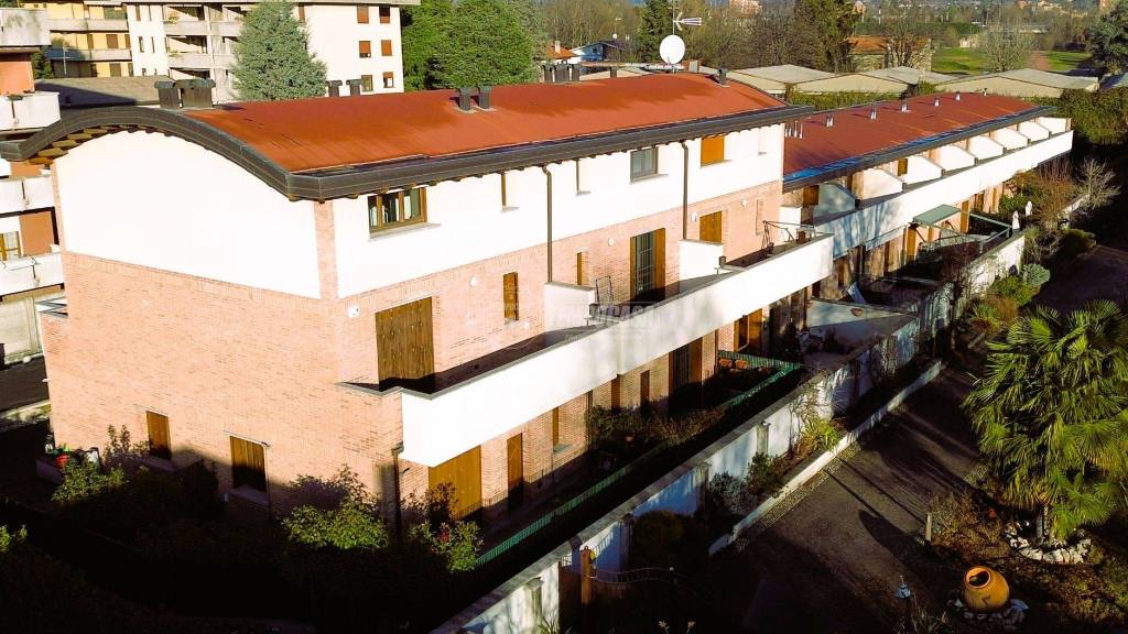 Villa a Schiera in vendita a Meda via Vignazzola 23