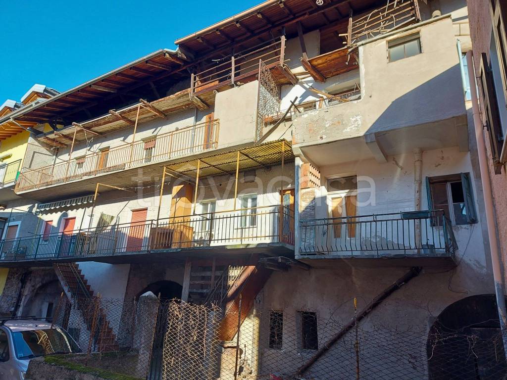 Casa Indipendente in vendita a Levico Terme via Xicco Polentone