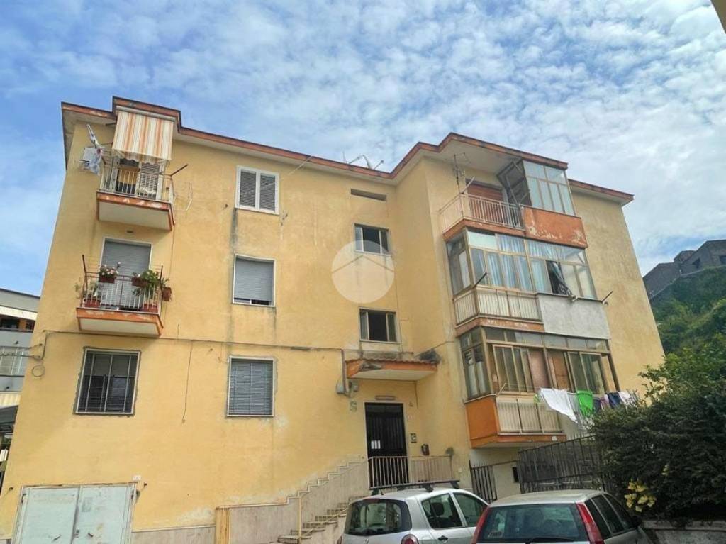 Appartamento in vendita a Castellammare di Stabia piazzale Albio Tibullo