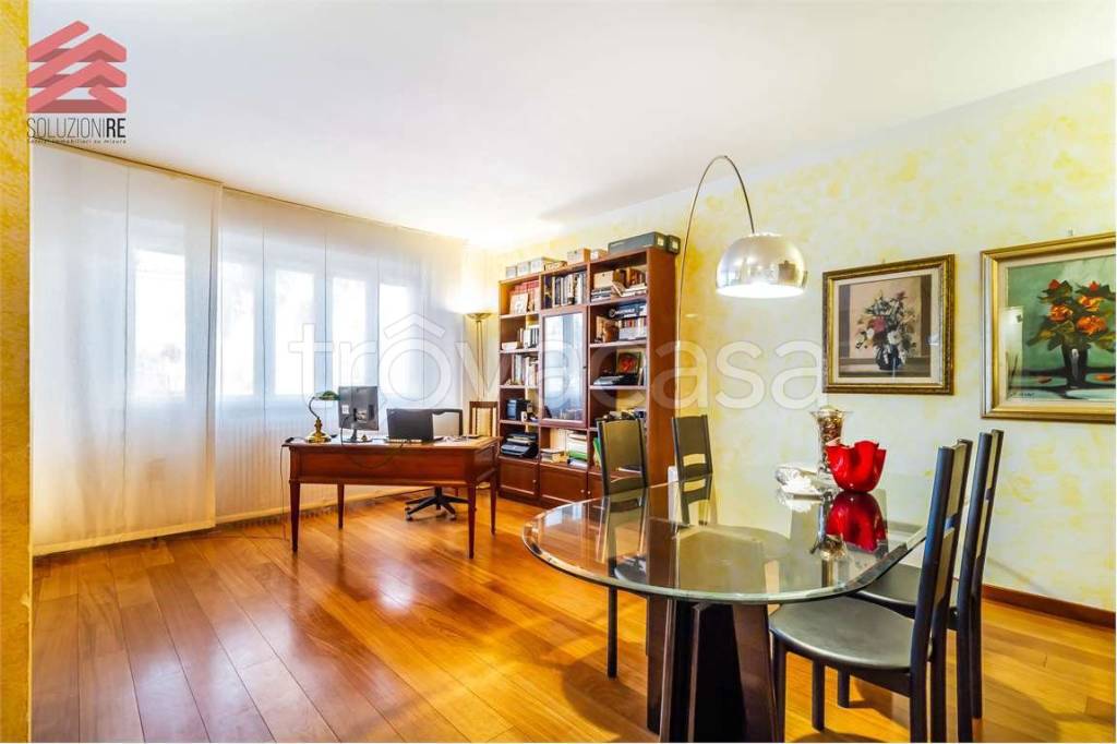Appartamento in vendita a Novara via Luigi Orelli, 25
