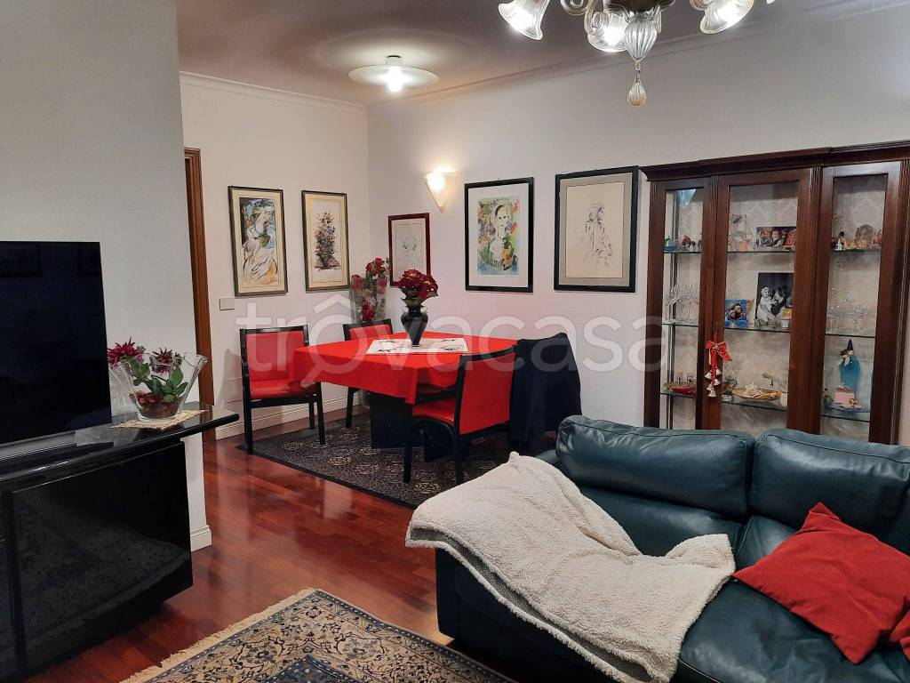 Appartamento in vendita a Tivoli via Amelia Treves Segrè