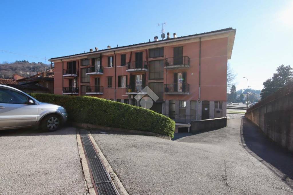 Appartamento in vendita a Barzanò via Pirovano, 28