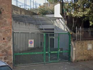 Garage in affitto a roma via teodorico, 45