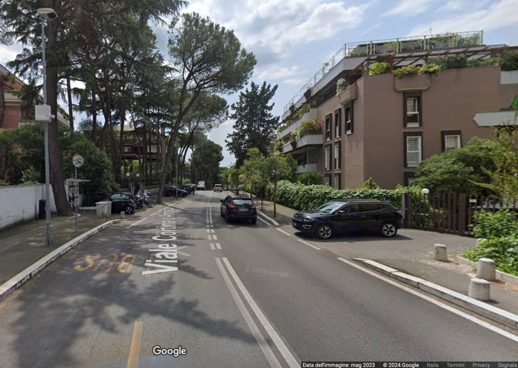 Appartamento in affitto a Roma viale Cortina d'Ampezzo