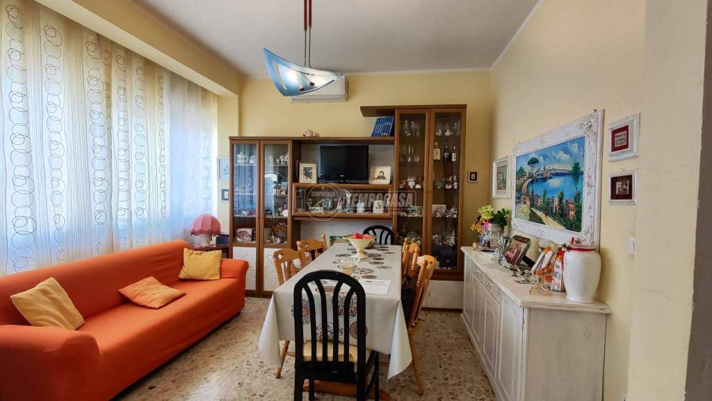 Appartamento in vendita a Reggio nell'Emilia via Bissolati