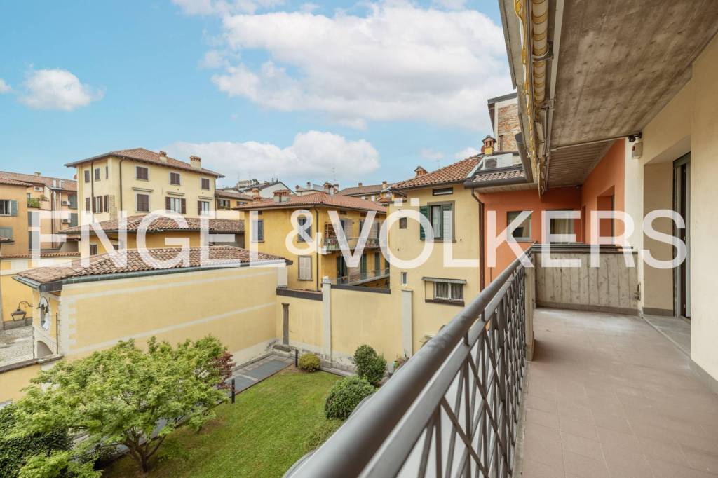 Appartamento in vendita a Bergamo vicolo Bancalegno, 11