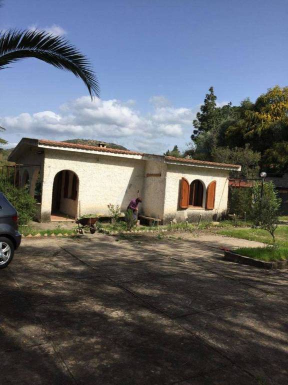 Villa in vendita a Maracalagonis via delle Mimose, 27