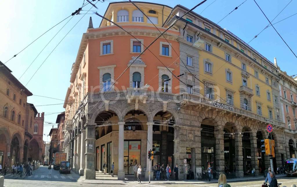 Ufficio in affitto a Bologna via rizzoli 7