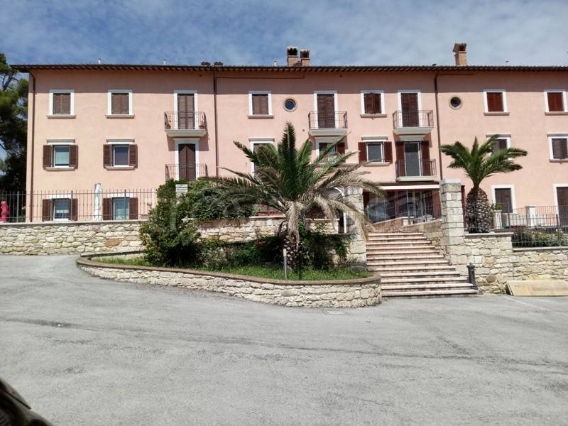 Appartamento in vendita ad Ascoli Piceno via Lisciano