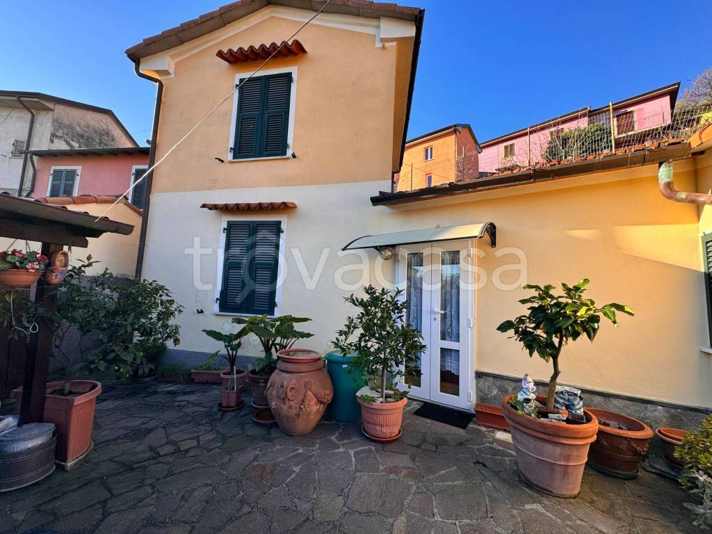 Villa in vendita ad Arcola via Canonica