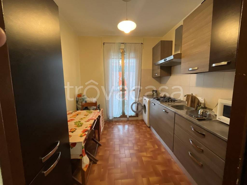 Appartamento in vendita a Milano via Costantino Baroni, 154