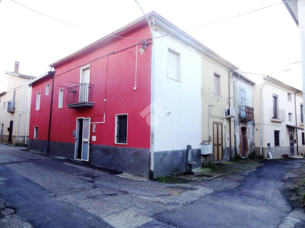 Casa Indipendente in vendita a San Giorgio del Sannio via Vincenzo Cerza, 24