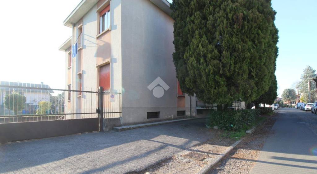 Appartamento in vendita a Rescaldina via Luigi Galvani, 13