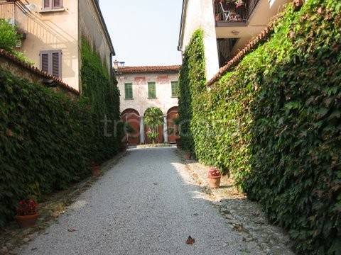 Colonica in vendita a Bosisio Parini via Giuseppe Parini