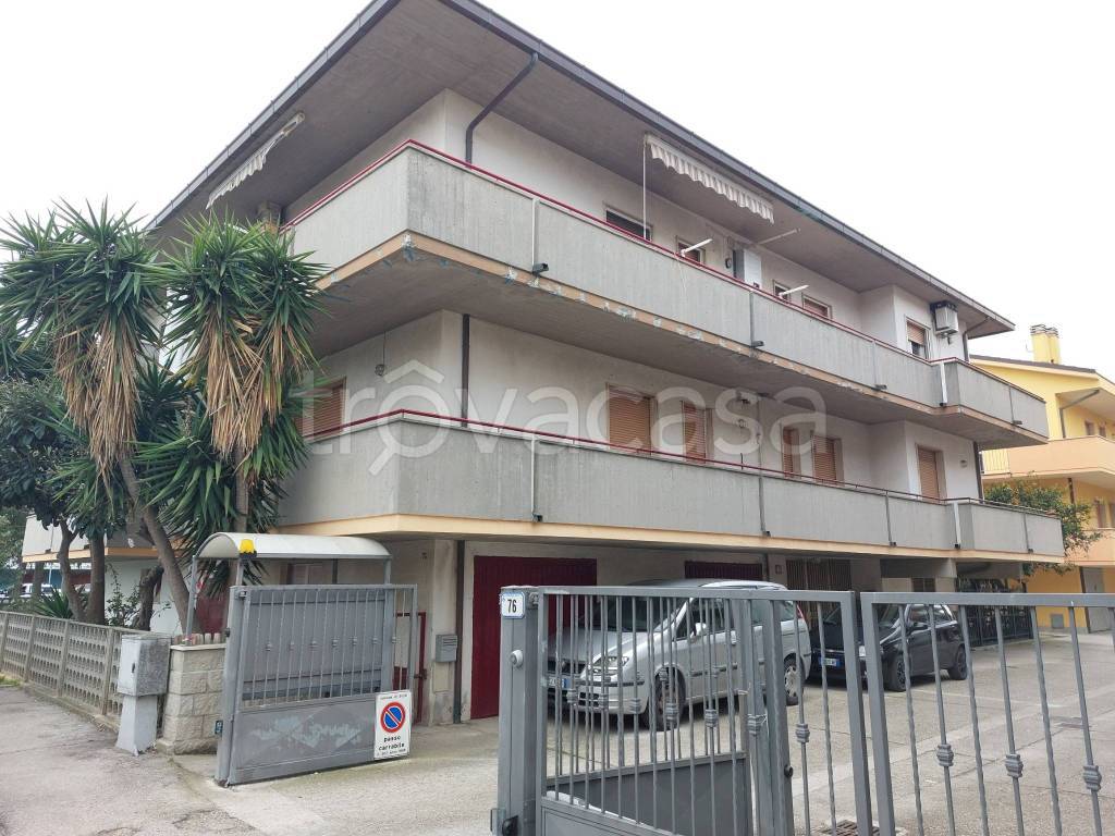 Appartamento in vendita a Silvi via Fratelli Bandiera, 76