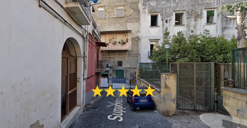 Appartamento all'asta a Napoli via Supportico a Capodimonte