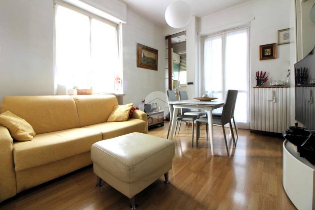 Appartamento in vendita a Torino corso Benedetto Croce, 30