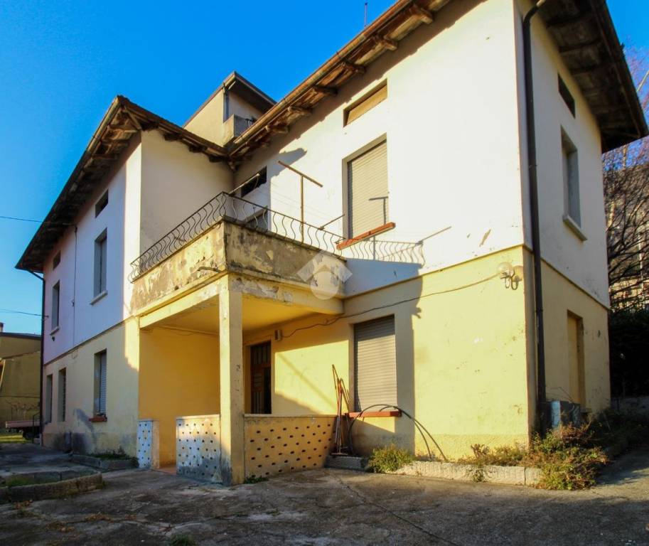 Casa Indipendente in vendita a Lumezzane via Monte Ladino