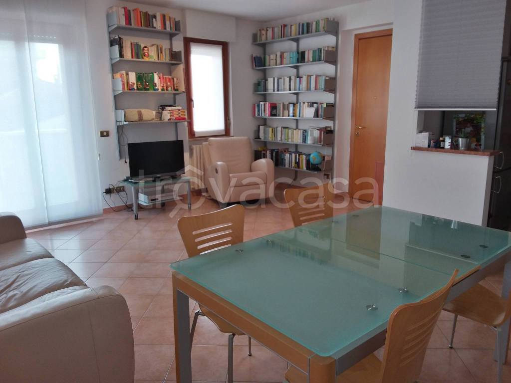 Appartamento in vendita a Chiaravalle via Bolzano